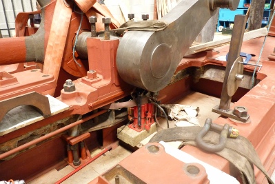 A hydraulic jack is used, under the crank, to control the lowering of the crankshaft, slowly into the bearings.